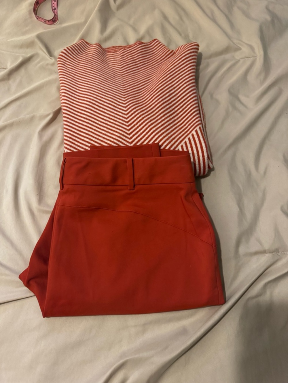 Bundle Cynthia Rowley Terracotta/ Cream sweater and Chaus trousers, Sz 14